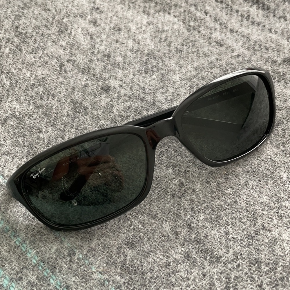 Vintage RAY-BAN Black Predator Sunglasses RB 4001